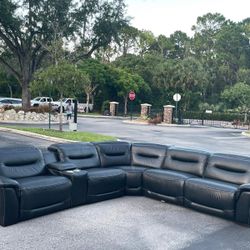🛋️Sectional Sofa/ Couch  - Leather - Delivery Available 🚛