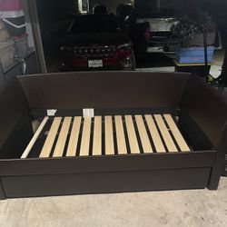 Twin Size Trundle Bed
