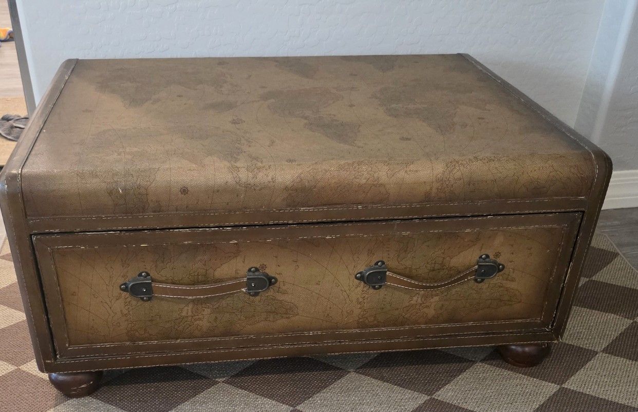 Vintage Trunk Style World Map Coffee Table