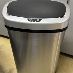 Stainless Trashcan 
