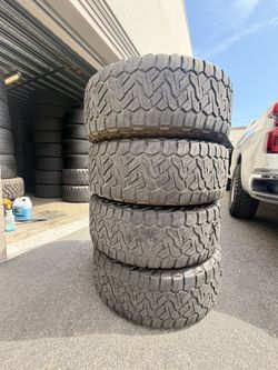 305/70/17 LT Nitto Recon Grappler A/T 70%+ Tread (4)