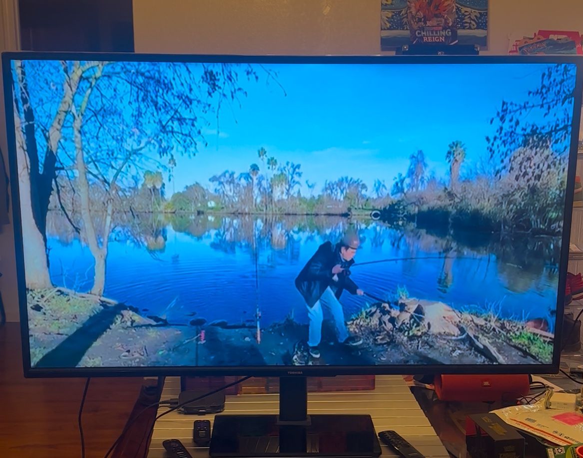 TOSHIBA 4k 55 Inch Tv