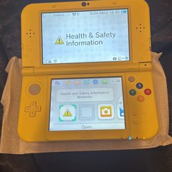 New 3DS XL Pikachu Yellow 