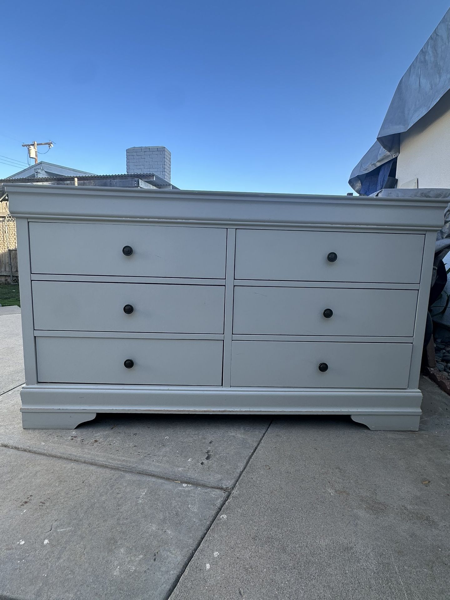 White 6 Drawer With Mirror
