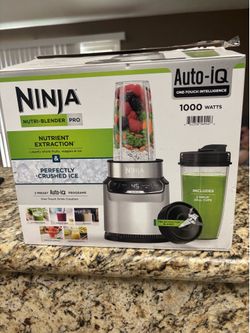 Ninja Nutri-Blender Pro w/extra cups