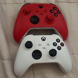 Xbox Controllers 1 For 40$ Both For 80$