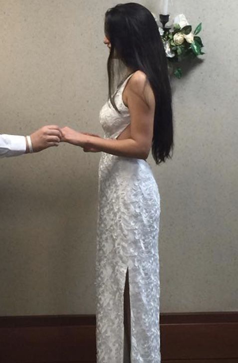Wedding dress/ white dress