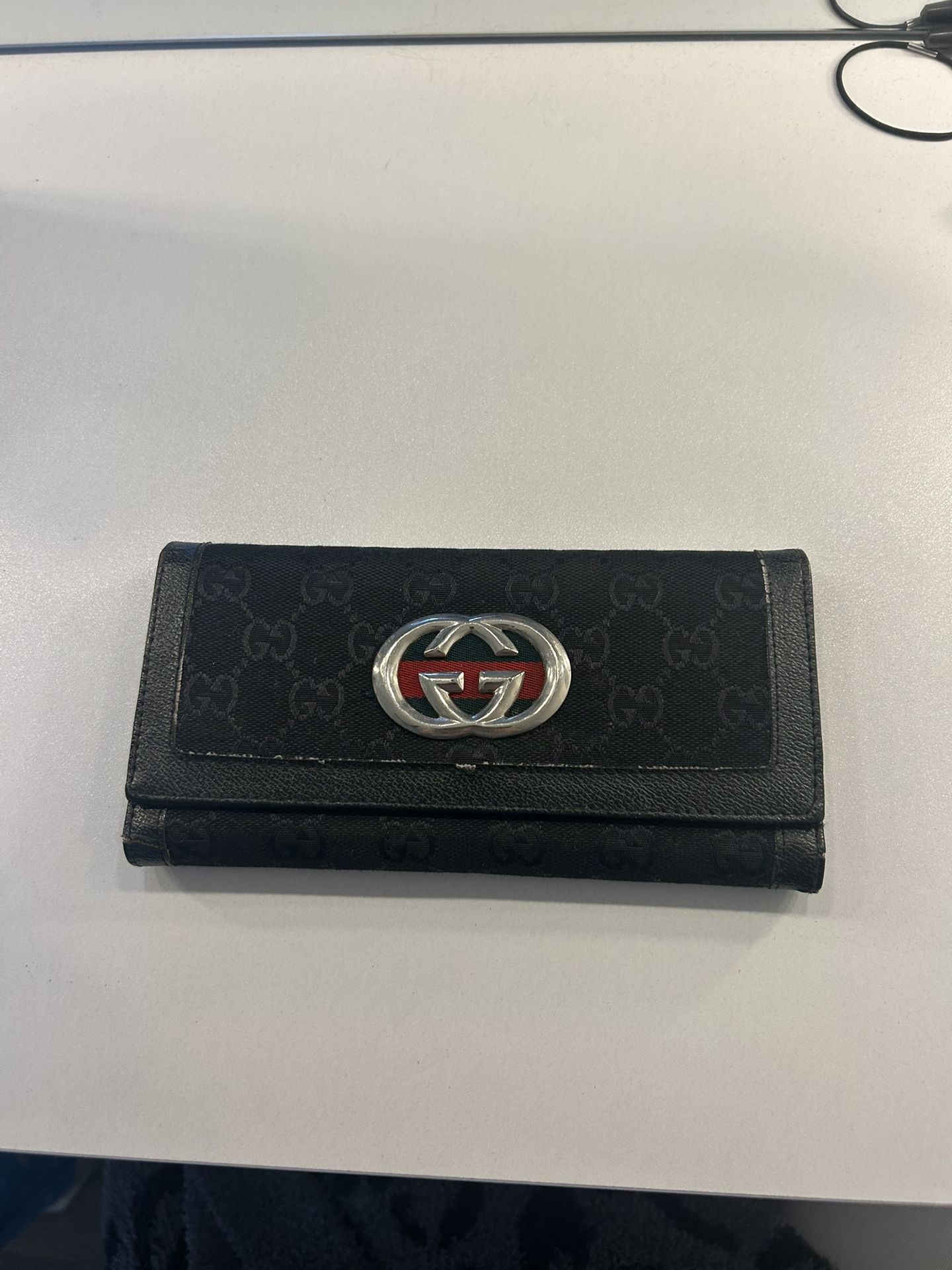 gucci wallet