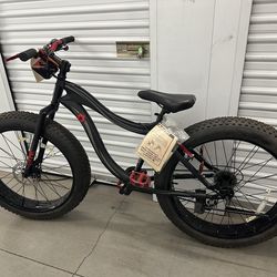 Huffy Star Wars Darth Vader 26” Fat Tire Mountain Bike