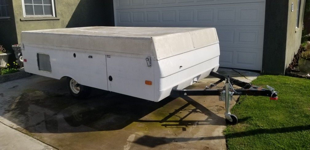 Pop Up Coleman Trailer 