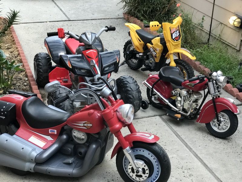Power Wheels RARE INDIAN Motorcycle (4) Total