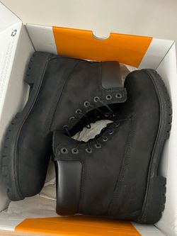 Size 11 new mint black Timberland Boots
