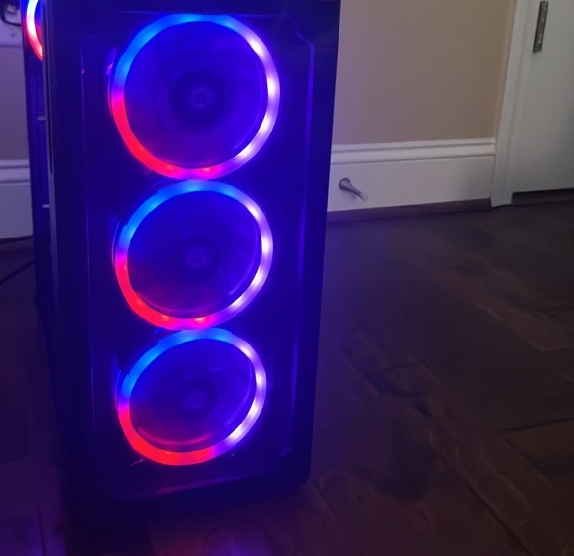 Gaming Pc I Don’t Know Much About Them Let Me Know If Interested