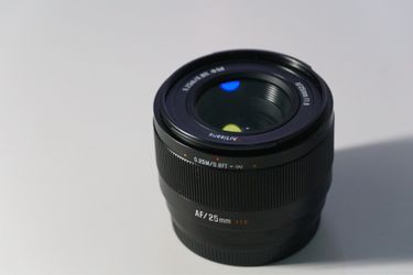 25mm f1.8 Sony e mount lense