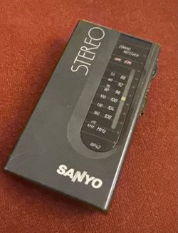Sanyo AM/FM Stereo Portable Radio RP42