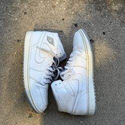 JORDAN 1 WHITE COOL GREY SZ 13 NO BOX