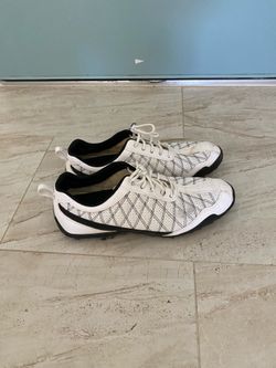 Men shoes ,  size ( 10 medium )