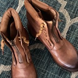 New Women’s 8.5 Leather Boots - Vintage Foundry
