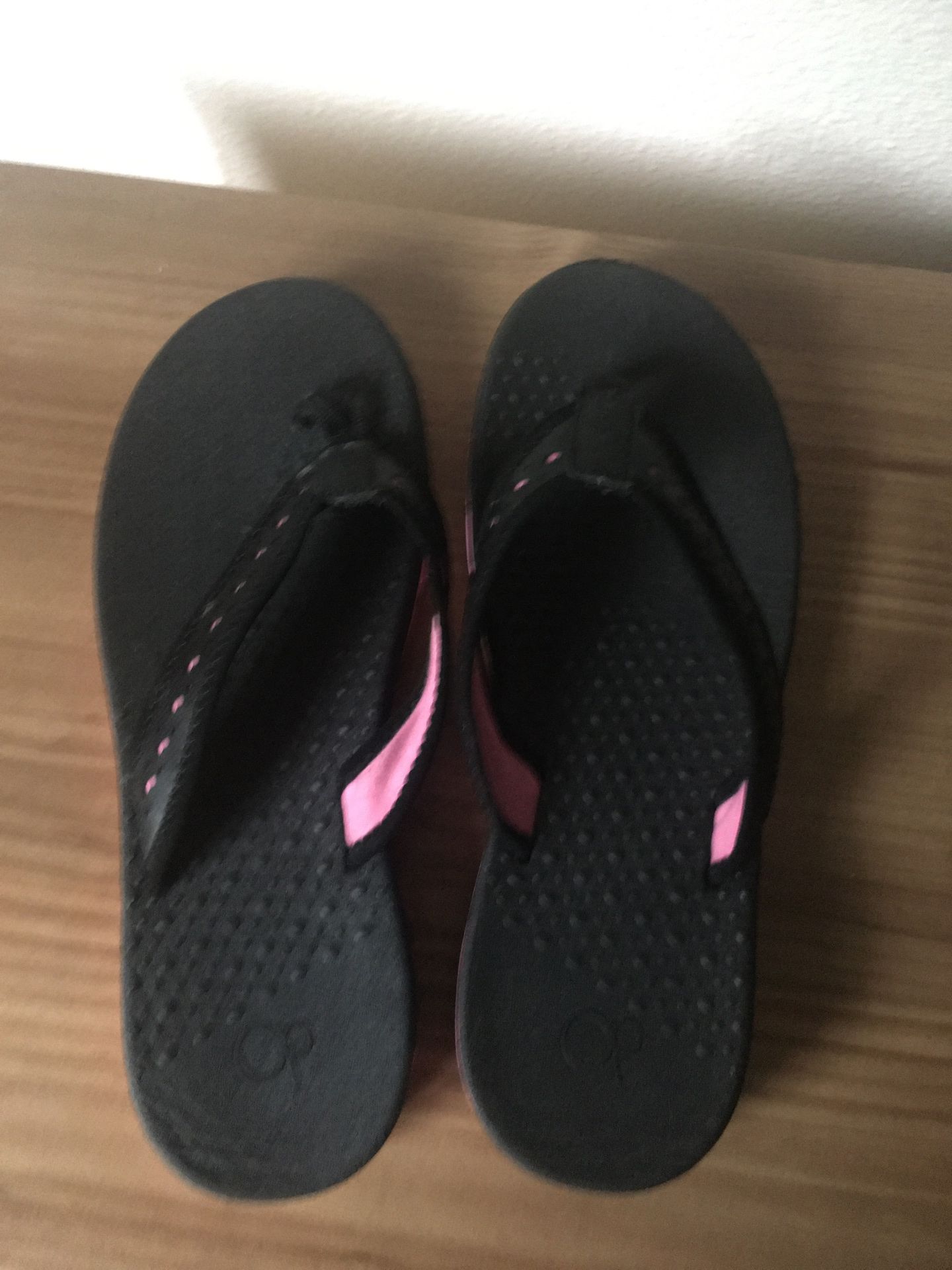 Women sandals size 7-8