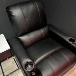 Black Leather Recliner With Double Cup Holders