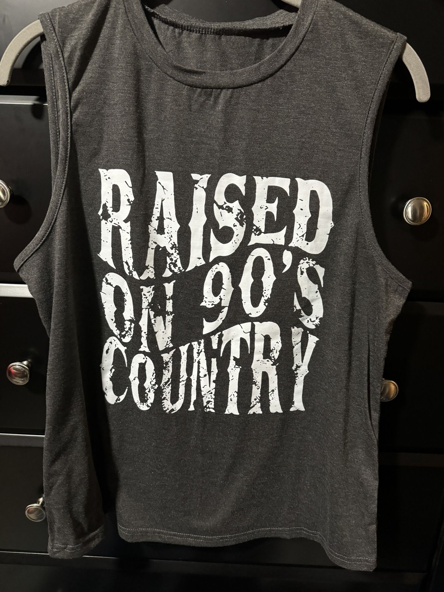 New. Women’s Size Large Raised On 90s Country Graphic Tank Top
