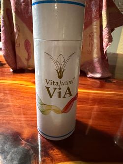 Vita Juwel Bottle Water