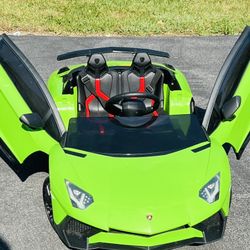Kids Electric Lamborghini Roadster 10 – 12V, Doors Open Up, Music/USB