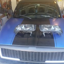 2nd Generation Ram 1500 Headlights (Light tint)