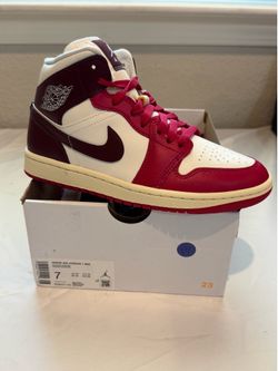 Nike 7W