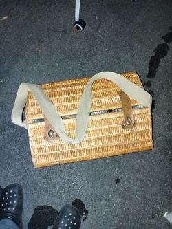Picnic basket