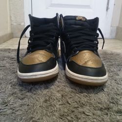 Black And Gold Jordan Ones