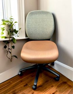 ⭕️ Dauphin German Ergonomic Industrial Task Adjustable Chair