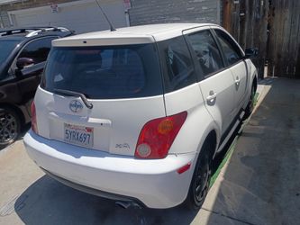 2004 scion XA