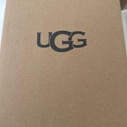 Ugg slippers 