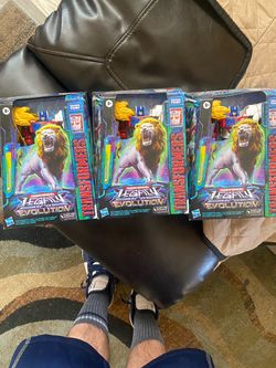 Transformers Legacy Evolution Maximal Leo Prime 3-Pack