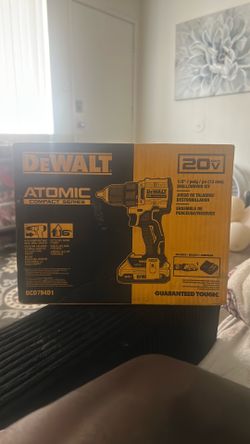 DeWALT atomic compact series