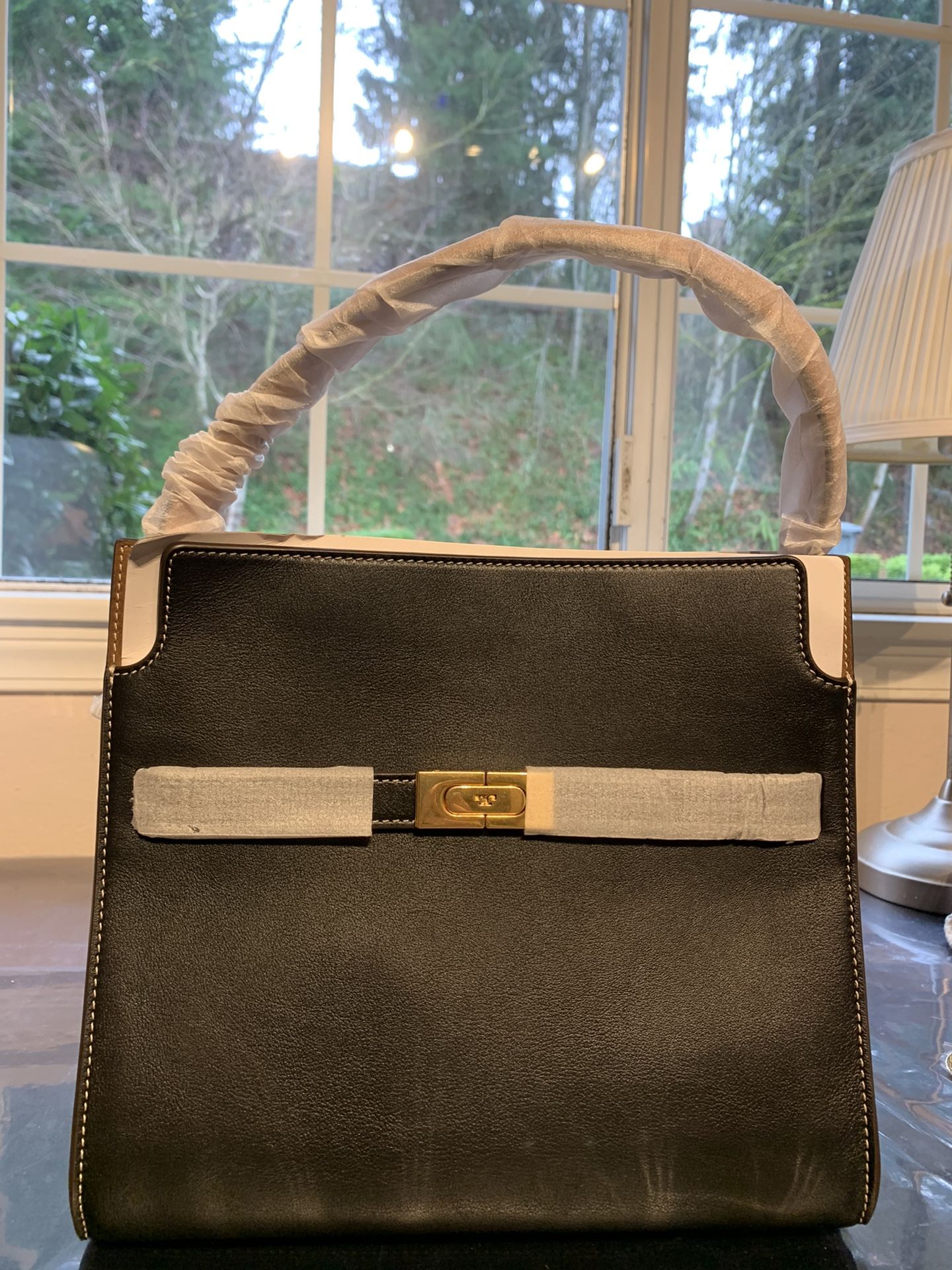 Brand new Tory Burch Lee Radziwill Double bag