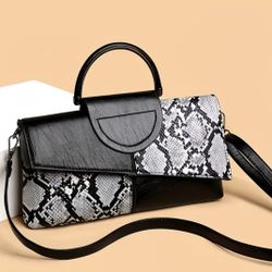 Retro Crocodile Pattern Handbag For Women 