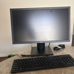 Dell P2217H 22" FHD IPS LED 60 Hz Monitor 1080p USB 3.0 with stand