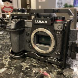 Panasonic S1