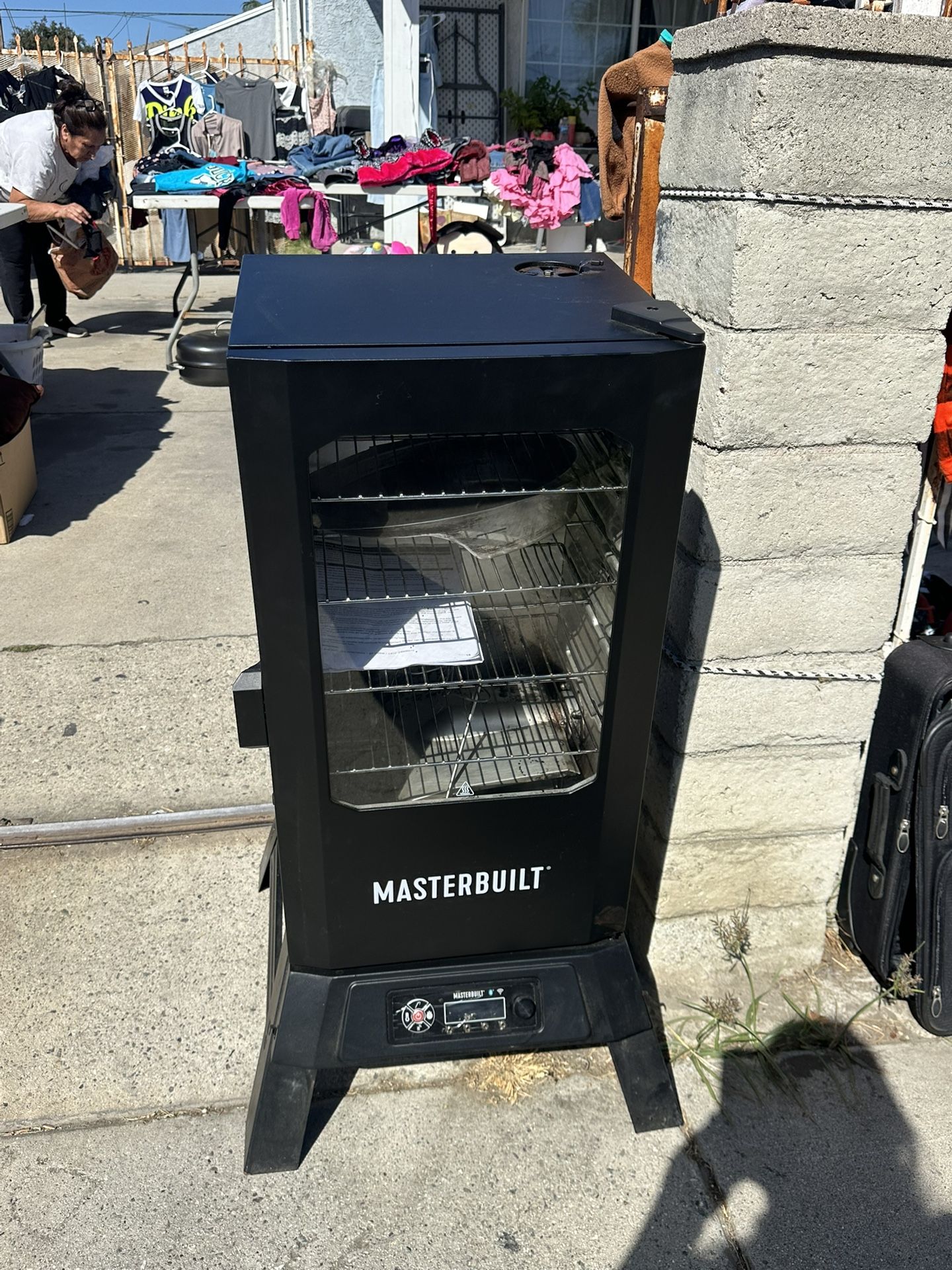 Masterbuilt Electric smoker 