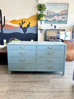 Light Blue Dresser / VARIETY / Vintage!