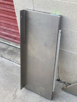 Commercial wall shelf