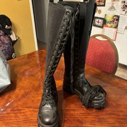 Women’s Combat Boots 