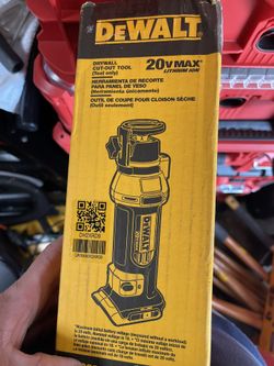 Flash Light And Drywall Cut Out Tool