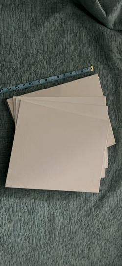Painting canvases