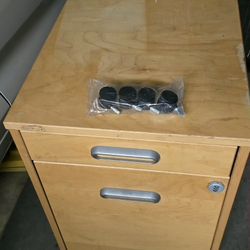 4-Drawer Vertical File Cabinet, Letter & Legal Size Documents, Lockable 