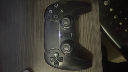 Black Ps5 controller