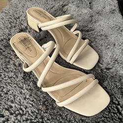Blush Heels 8.5