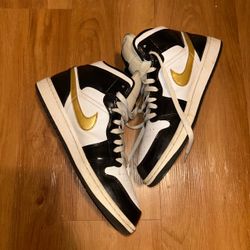 Jordan 1 mid